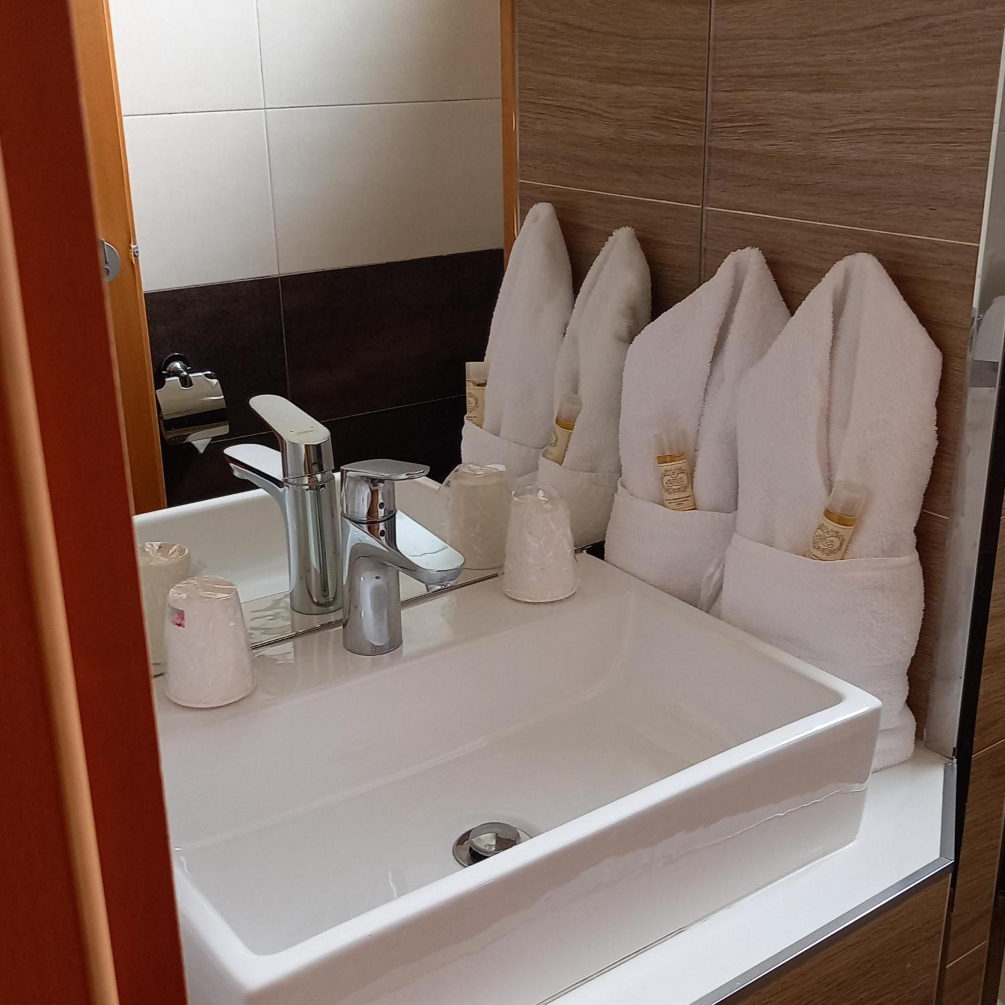 Hotel Bocage เซตุบาล ภายนอก รูปภาพ